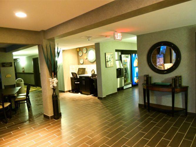 Western Star Inn & Suites Stoughton Εξωτερικό φωτογραφία